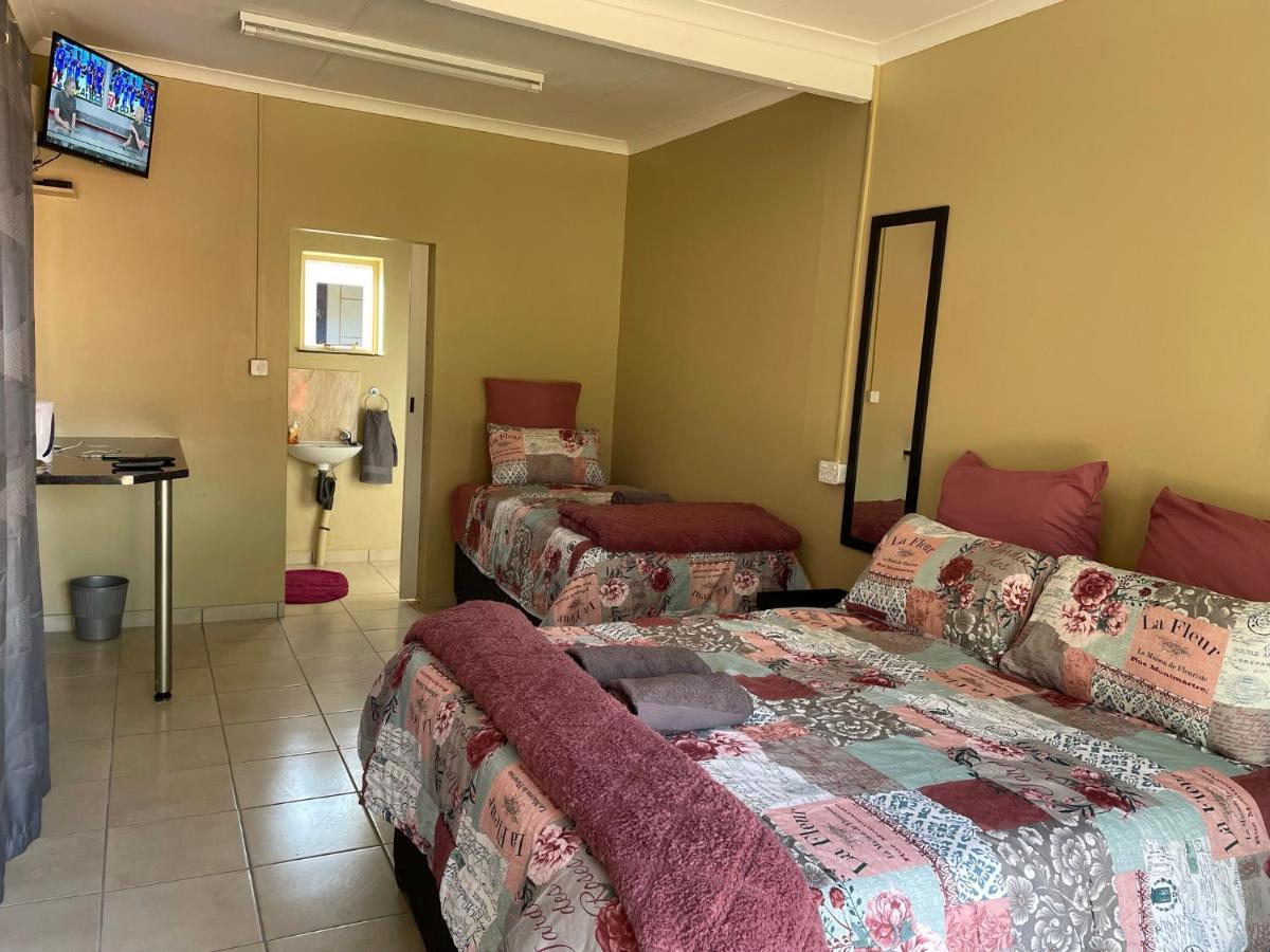 Hotel 4 On Sirius à Polokwane Extérieur photo