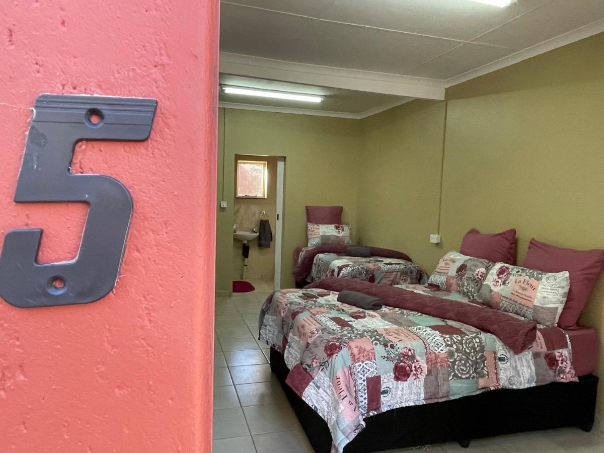 Hotel 4 On Sirius à Polokwane Extérieur photo