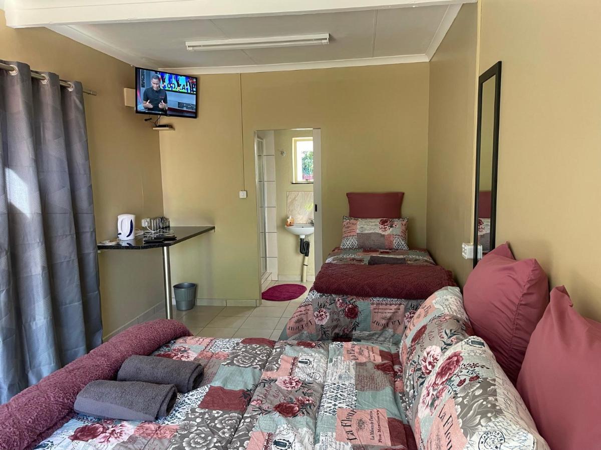 Hotel 4 On Sirius à Polokwane Extérieur photo