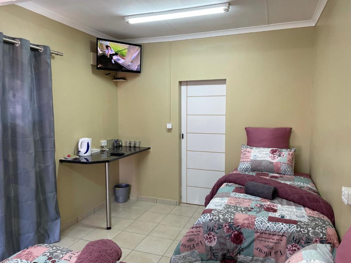 Hotel 4 On Sirius à Polokwane Extérieur photo