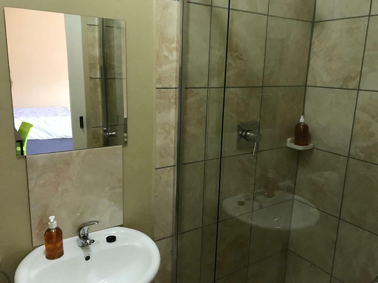Hotel 4 On Sirius à Polokwane Extérieur photo