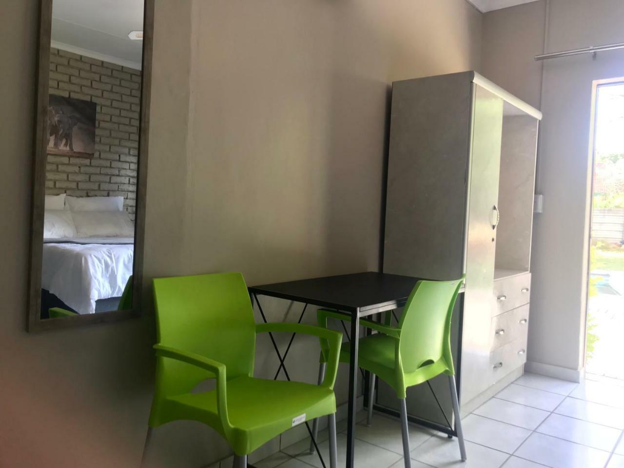 Hotel 4 On Sirius à Polokwane Extérieur photo