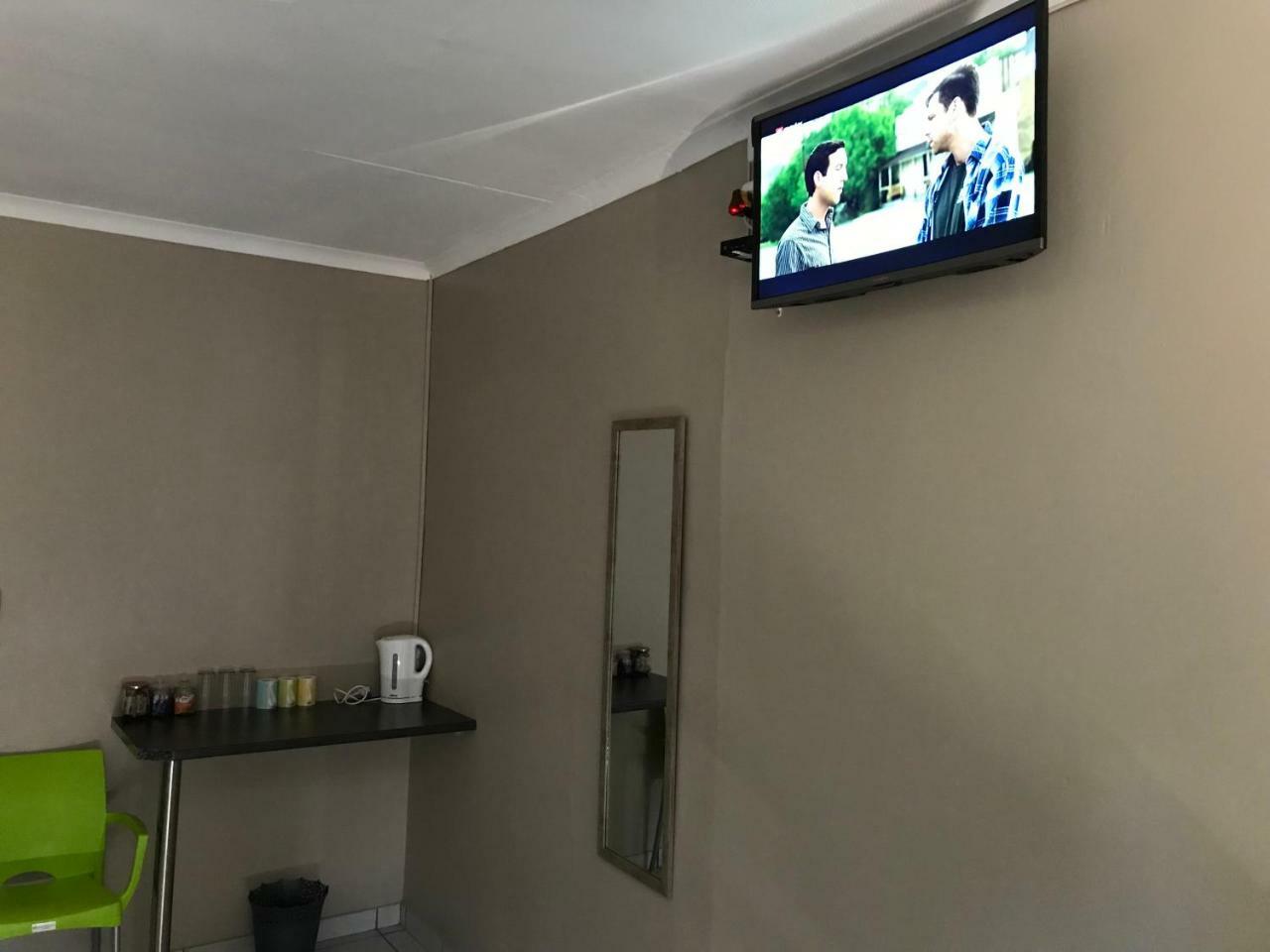 Hotel 4 On Sirius à Polokwane Extérieur photo